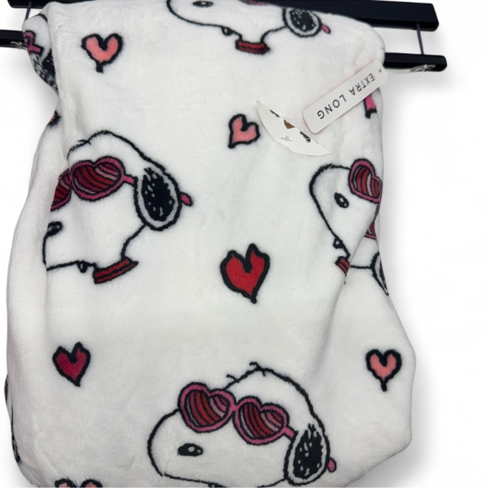 Berkshire Peanuts Snoopy Heart Print Blanket NWT